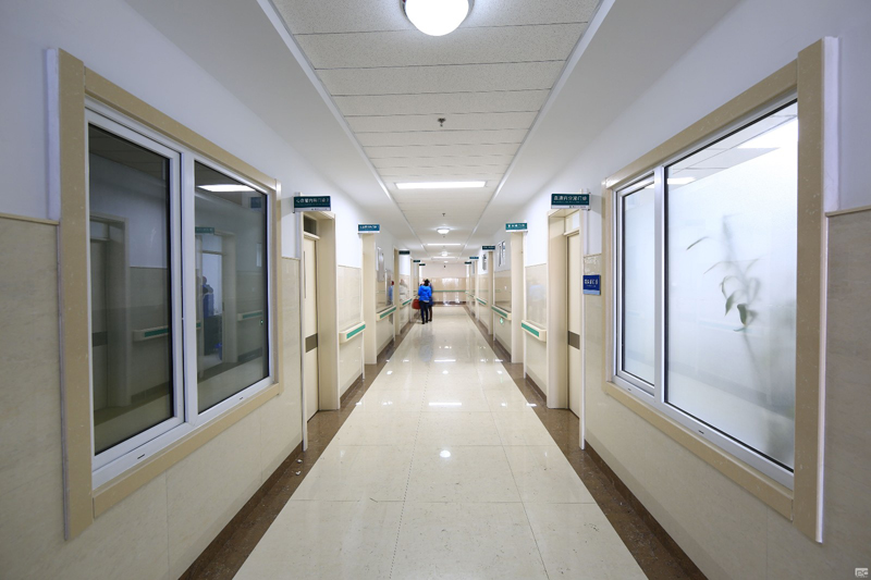 麦盖提医院走廊天花吊顶用板
